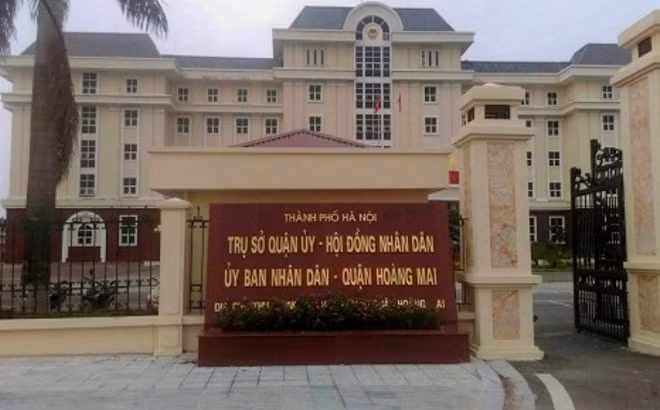 Chủ tịch quận Hoàng Mai bị tố dùng bằng của đại học quốc tế “ma”? Chu tich quan Hoang Mai bi to dung bang cua dai hoc quoc te “ma”?