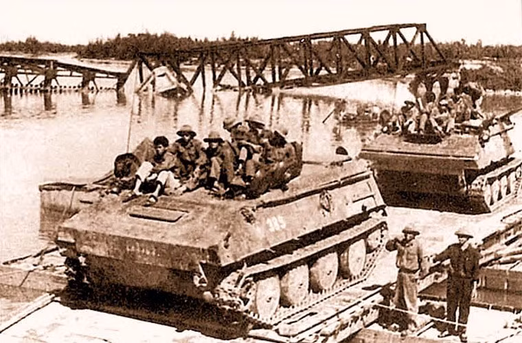 Xe bọc thép chở quân K63 được sử dụng lần đầu tiên trong chiến đấu vào tháng 12/1971 ở chiến dịch giải phóng Cánh đồng Chum trong đội hình Tiểu đoàn xe tăng 195A và sau đó đóng vai trò đắc lực trong các chiến dịch năm 1972, giải phóng miền Nam 1975, biên giới Tây Nam 1977-1979 và bảo vệ Lạng Sơn tháng 2/1979.