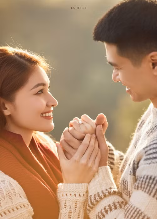 Đại diện của Thùy Dung xác nhận với Tiền Phong, người đẹp sẽ tổ chức hôn lễ vào ngày 3/12, tuy nhiên Thùy Dung từ chối chia sẻ thêm thông tin cụ thể mà muốn chờ một dịp thích hợp để thông báo tin vui với khán giả.