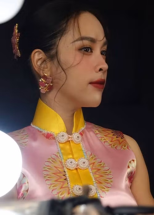Hôn nhân hạnh phúc của quán quân “Ca sĩ mặt nạ” Ngọc Mai Hon nhan hanh phuc cua quan quan “Ca si mat na” Ngoc Mai