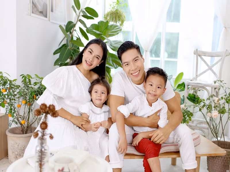Tháng 7/2020, Quốc Nghiệp và Ngọc Mai úp mở việc sẽ tổ chức đám cưới nhưng sau đó hoãn cưới vì dịch bệnh.