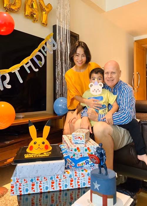 Giữa năm 2015, vợ chồng Thu Minh chào đón con đầu lòng, đặt tên Winston, tên thật mật là bé Gấu.