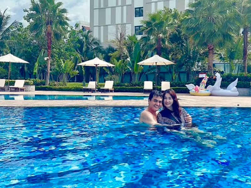 Mới đây, vợ chồng Cao Minh Đạt - Thanh Trúc tận hưởng kỳ nghỉ ở Phú Quốc. Ảnh: FBNV