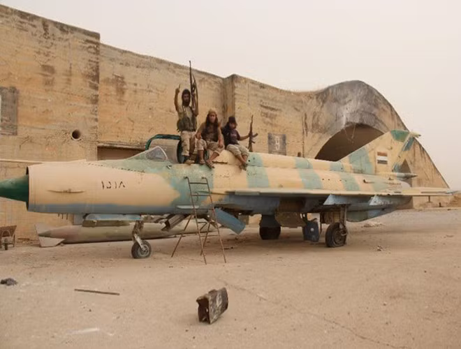 Dù bị tổn thất khá nhiều trong cuộc nội chiến nhưng ước tính Syria vẫn còn khoảng 100 chiếc MiG-21 trong biên chế.
