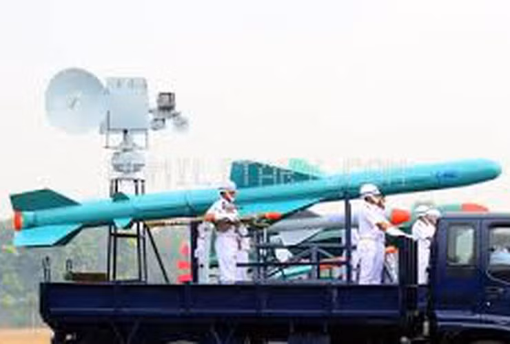 Giới quan sát cho rằng nếu xảy ra xung đột với Mỹ, loại tên lửa này rất có thể được Iran sử dụng ở quy mô lớn để chống lại các hạm đội tàu chiến của Mỹ.