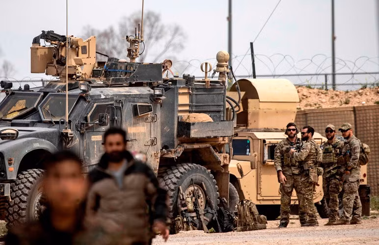 Nhưng cần lưu ý rằng liên minh do Mỹ đứng đầu đã hoạt động ở Syria mà không có sự chấp thuận của chính phủ Tổng thống al-Assad hoặc bất kỳ ủy quyền nào của Hội đồng Bảo an Liên Hợp Quốc.