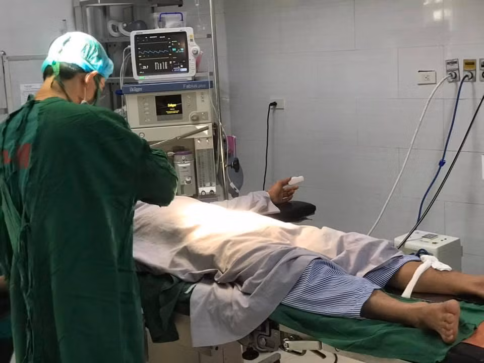 Nguoi dan ong 32 tuoi 