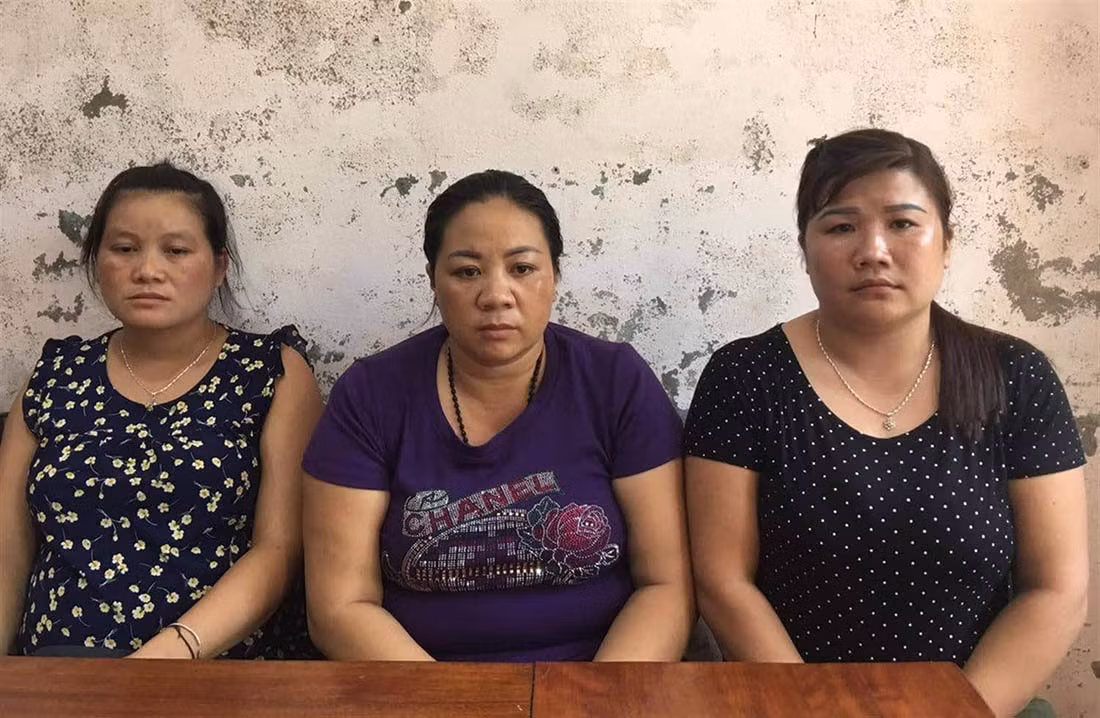 Nạn nhân của đường dây buôn bán phụ nữ này là các cô gái vùng dân tộc thiểu số. Họ bị bán cho đàn ông Trung Quốc để làm vợ với giá 8 vạn nhân dân tệ tương đương với 200 triệu đồng, còn phụ nữ lớn tuổi bán 3 vạn nhân dân tệ (khoảng 80 triệu đồng). Các nạn nhân sau khi bị bán sống cuộc đời như bị cầm tù.