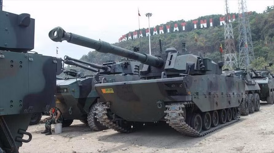 Vũ khí của xe tăng MMWT ngoài pháo chính nòng xoắn cỡ 105 mm thì còn được bổ sung thêm 1 súng máy đồng trục cỡ 7,62 mm.