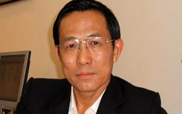 Khoi to cuu thu truong Bo Y te Cao Minh Quang