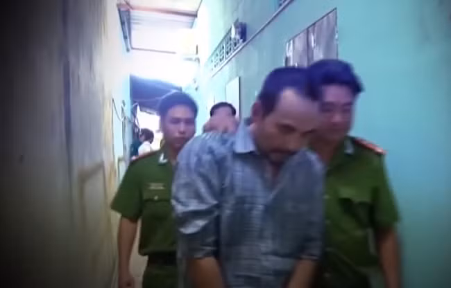 Số vàng mà Yép cướp được, anh ta đã mang về quê nhà người bạn mang đi nấu lại thành vàng khối, bán được 32 triệu đồng. Cơ quan điều tra thu cũng đã hồi được số vàng này.