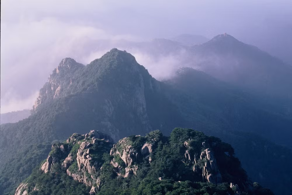 Từ hàng nghìn năm qua, núi thiêng Thái Sơn đã được coi là ngọn núi thiêng liêng bậc nhất của đất nước Trung Quốc.