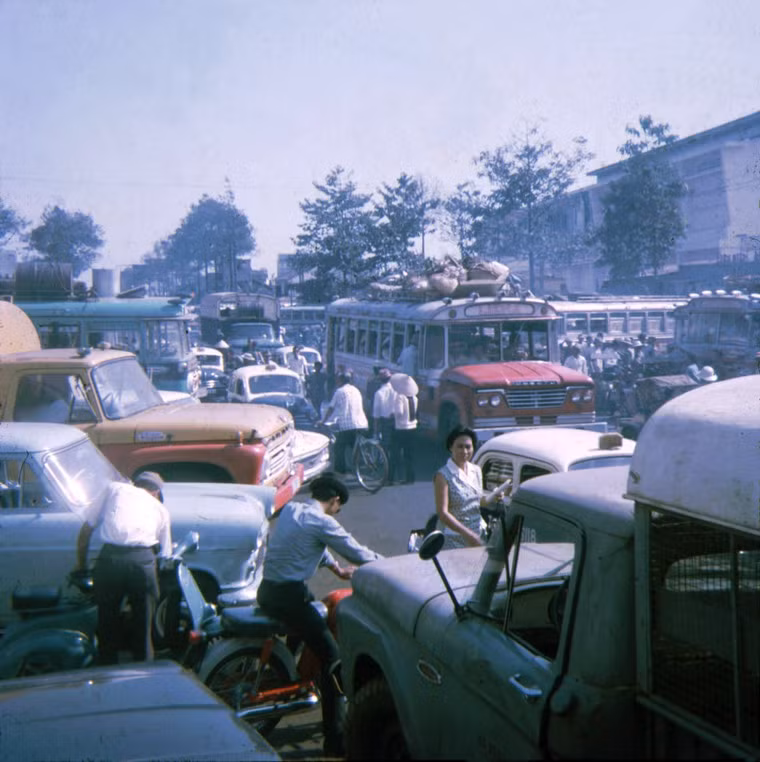 Bến xe Petrus Ký.