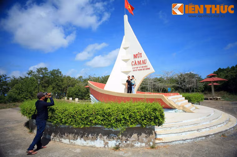Đây là một trong những địa điểm chụp ảnh lưu niệm nổi tiếng nhất Việt Nam.