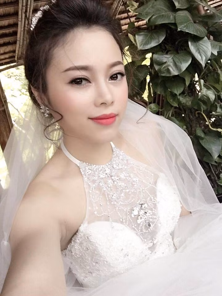 Riêng bà mẹ đơn thân Bích Hằng, sau khi chia tay chồng cũ cô ngày càng trẻ trung và xinh đẹp hơn. Cuộc sống êm ấm, đầy đủ của Bích Hằng bên 2 thiên thần nhỏ cũng là niềm ao ước của nhiều bà mẹ trẻ.