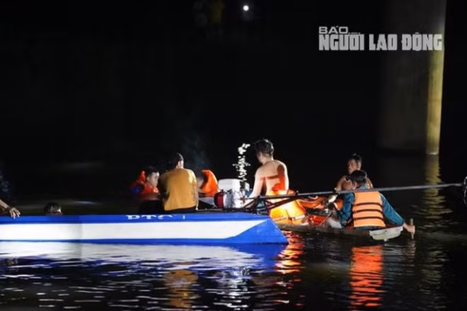 Tìm thấy thi thể 3 học sinh mất tích ở sông Dinh: Sáng 28/6, lực lượng chức năng huyện Bố Trạch (Quảng Bình) cùng người dân đã tìm thấy thi thể 3 học sinh mất tích trên sông Dinh. Các nạn nhân, gồm: L.P.N.C., T.Đ.T. và P.H.N. (cùng SN 2008, ngụ thị trấn NT Việt Trung). Trước đó 1 ngày, 3 học sinh nói trên rủ nhau đi tắm ở sông Dinh, đoạn gần cầu Ngầm Cờ Đỏ, thuộc thị trấn NT Việt Trung và mất tích.