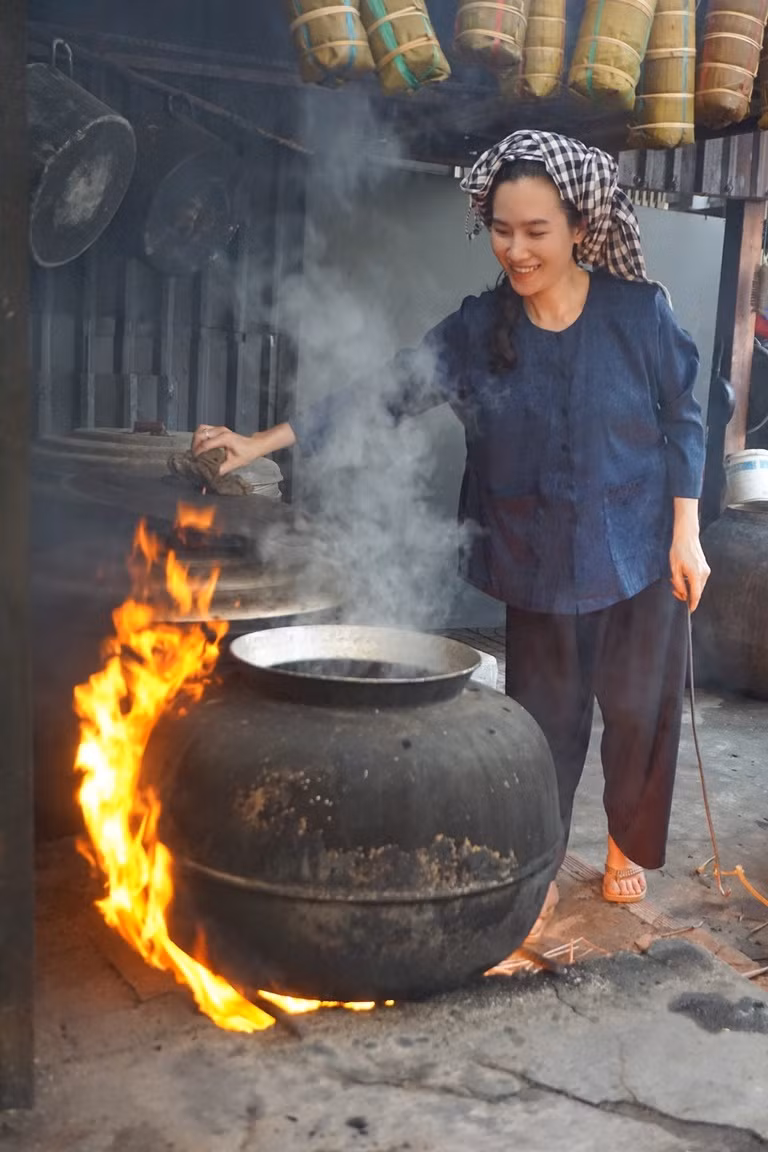 Bánh tét của cụ Ích không chỉ nổi tiếng với người TP HCM mà ngay cả người nước ngoài cũng đến để thưởng thức. Cụ cho biết, tâm nguyện cụ là truyền nghề lại cho cậu con trai út tiếp tục sự nghiệp, duy trì thương hiệu.