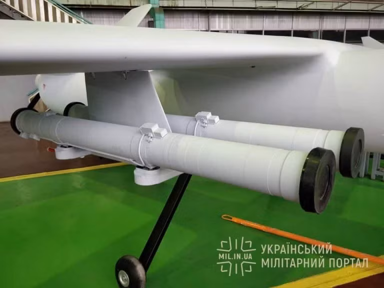 Vũ khí này có thể tấn công bất kỳ mục tiêu mặt đất nào từ xe tăng thiết giáp, mục tiêu kiên cố...