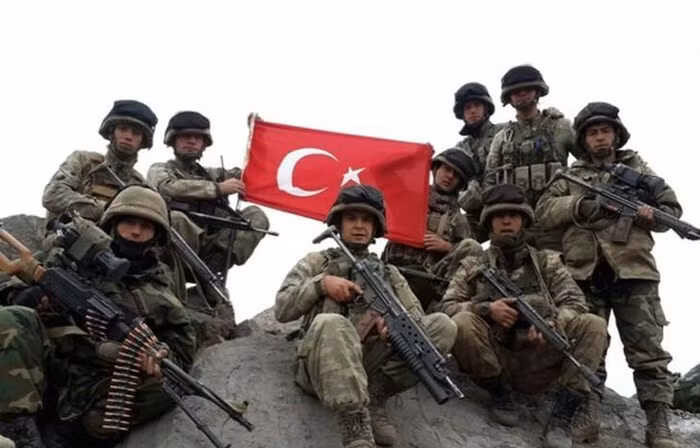 Theo hãng thông tấn Andolu: “ Quân đội Thổ Nhĩ Kỳ sẽ hoạt động ở vùng lãnh thổ Karabakh với mục đích quan sát và giám sát các thỏa thuận trên cơ sở giống như các thỏa thuận của Nga”.