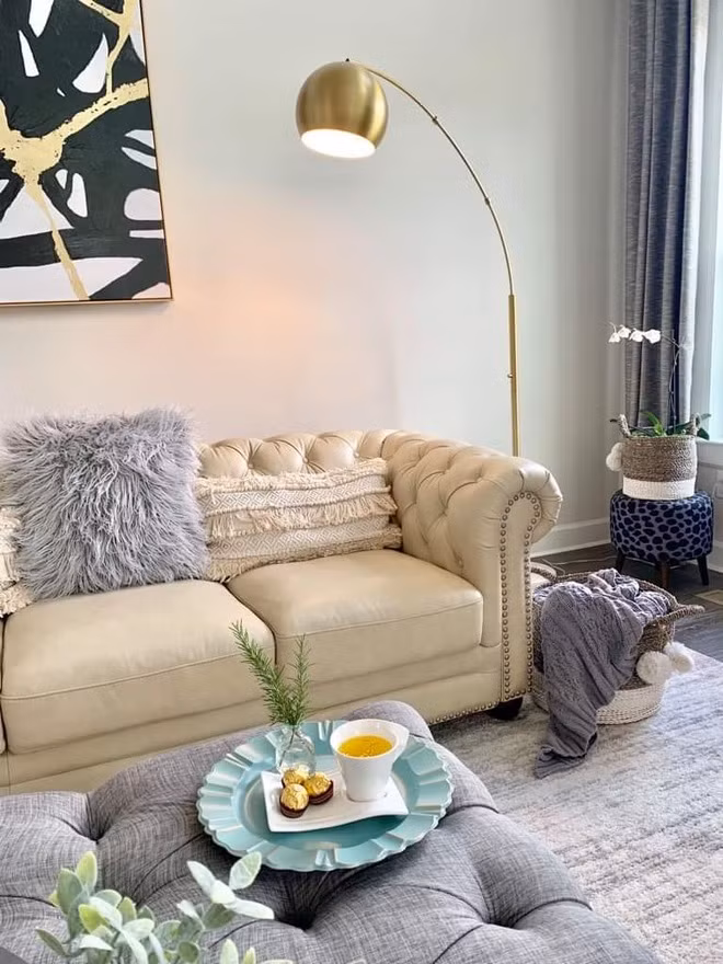 Nội thất thể hiện gu thẩm mỹ tinh tế của chủ nhà.