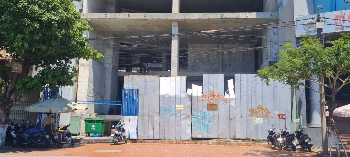Ngoài ra, ngày 20/4/2018, Cơ quan cảnh sát điều tra, Bộ Công an có công văn đề nghị UBND Đà Nẵng tạm dừng các giao dịch đối với tài sản gồm cổ phần, cổ phiếu, bất động sản, quyền về tài sản của các cá nhân, tổ chức có liên quan đến Phan Văn Anh Vũ, trong đó có Công ty Xây dựng 79 và Công ty CP Xây dựng Bắc Nam 79.