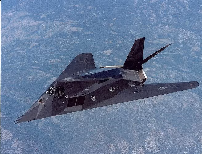 F-117 được thiết kế dùng cho những nhiệm vụ đặc biệt trong giai đoạn đầu chiến tranh.