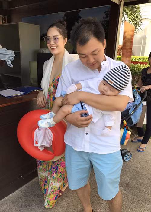 “Ngat lim” truoc ve dang yeu cua con trai Duong Cam Lynh-Hinh-4