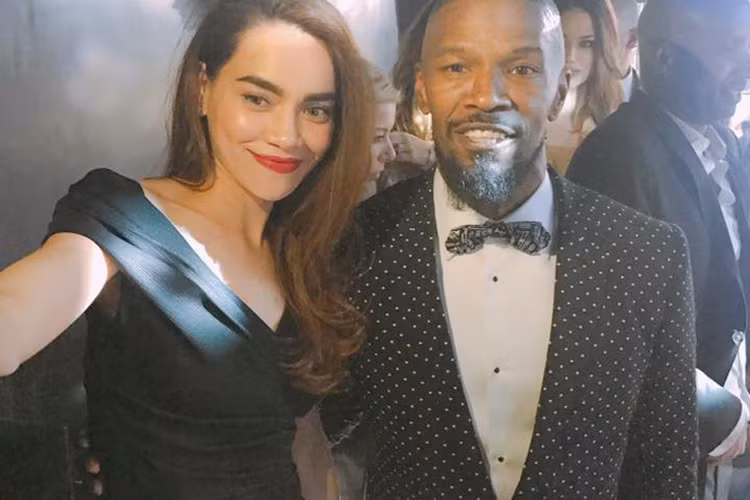 Tại Italy, sau Kendall Jenner, Hà Hồ còn có dịp gặp gỡ tài tử Jamie Foxx - bạn trai minh tinh Katie Holmes tại một bữa tiệc. (Ảnh: FBNV)