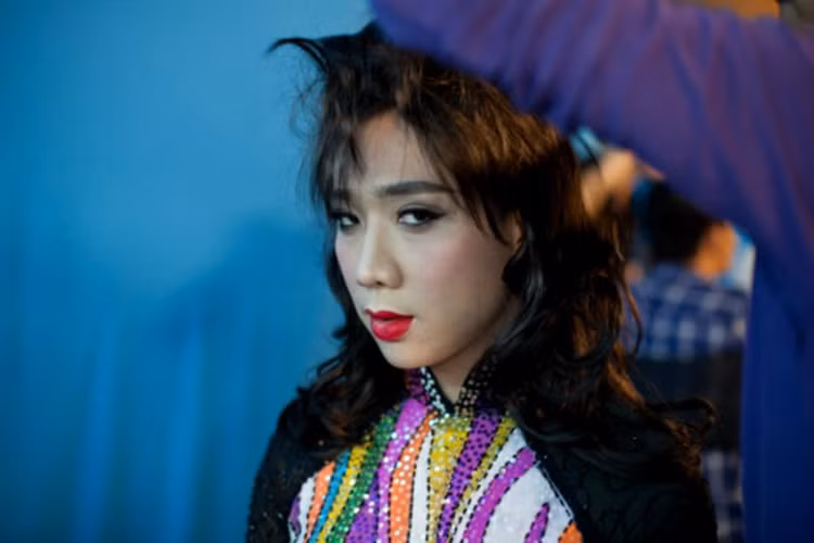 Các vai giả gái của Trấn Thành đều có những nét riêng giúp anh chinh phục được các khán giả. (Ảnh: VTV)