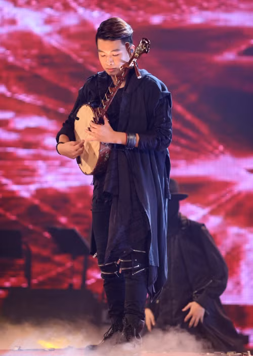Cậu bé đánh trống Trọng Nhân đăng quang Vietnam's Got Talent - Hình 5 Cau be danh trong Trong Nhan dang quang Vietnam's Got Talent-Hinh-5