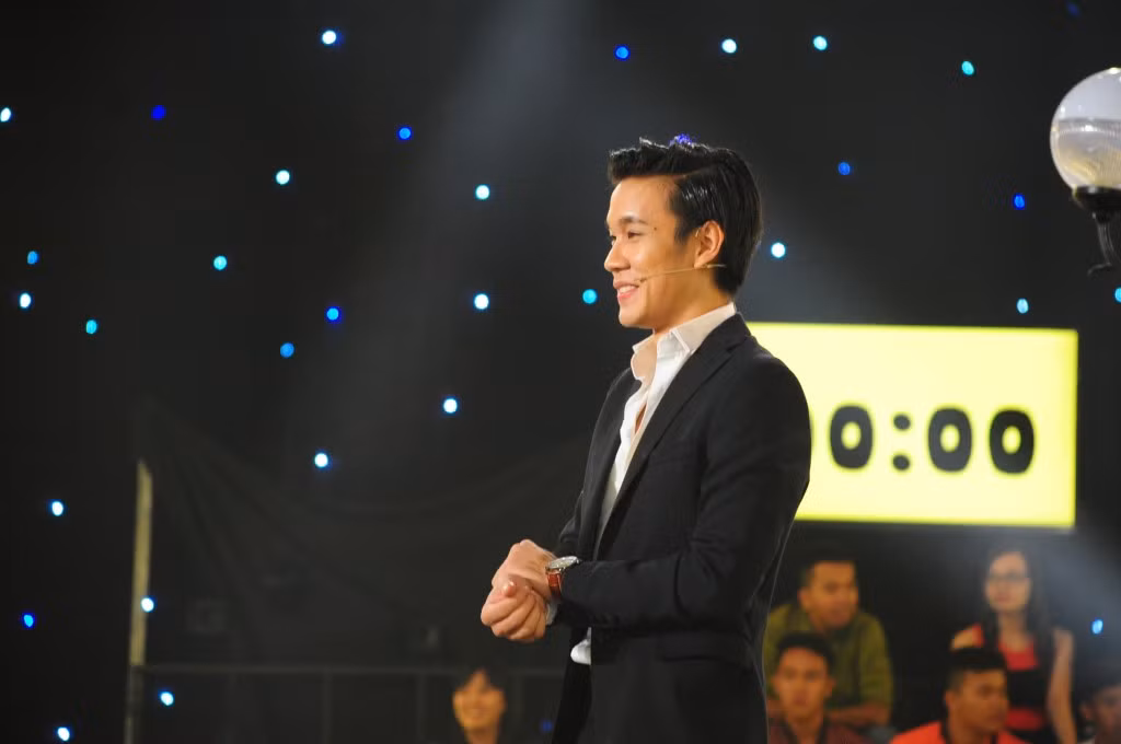 Hot boy Viet kieu Phap gay nao loan Dau truong tieu lam