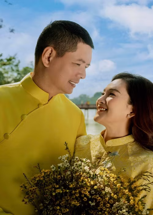 Bình Minh và Anh Thơ kỷ niệm 16 năm ngày cưới vào tháng 4 vừa qua.