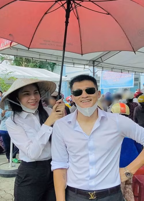 Vợ chồng Công Vinh gắn bó hơn một thập kỷ qua và có một cô con gái chung.