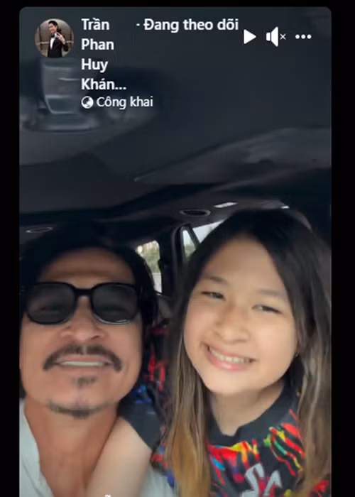 Gần đây, con gái Huy Khánh cùng Mạc Anh Thư trở về Việt Nam.
