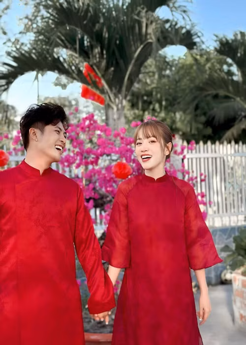 Sau đám cưới, Puka và chồng trẻ cùng tham gia các gameshow, sự kiện.