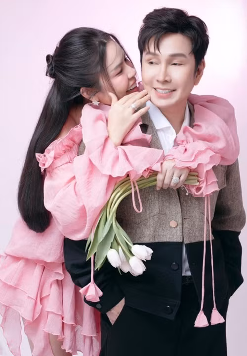 Phương Lê và Vũ Luân có nhiều khoảnh khắc tình tứ. Ảnh: Vietnamnet.