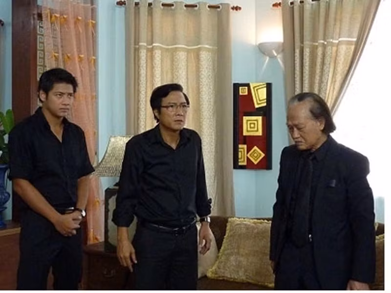 Nghệ sĩ Anh Thái chia sẻ về vai diễn trong Cầu vồng tình yêu: “Qua vai Hoàng Kim, điều thuyết phục người xem ở chỗ có những giá trị cũ vẫn cần được giữ gìn, còn những điều cổ hủ cần phải thay đổi”. Ảnh: Tiền Phong.