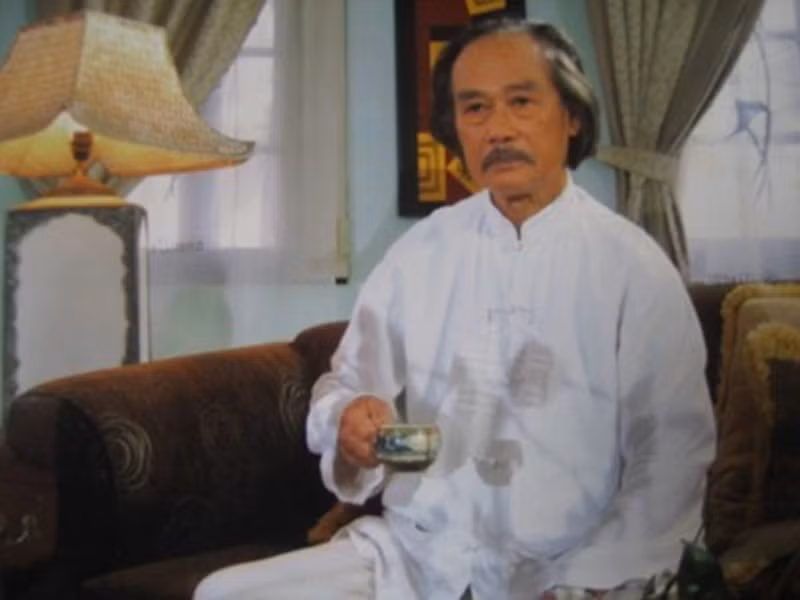 Ông còn từng đóng các phim: Bức tường không xây, Người chiến sĩ trẻ, Nổi gió, Sau cơn bão, Bài ca ra trận, Chạy án, Lều chõng, Chủ tịch tỉnh, Cầu vồng tình yêu. Ảnh: Tiền Phong.