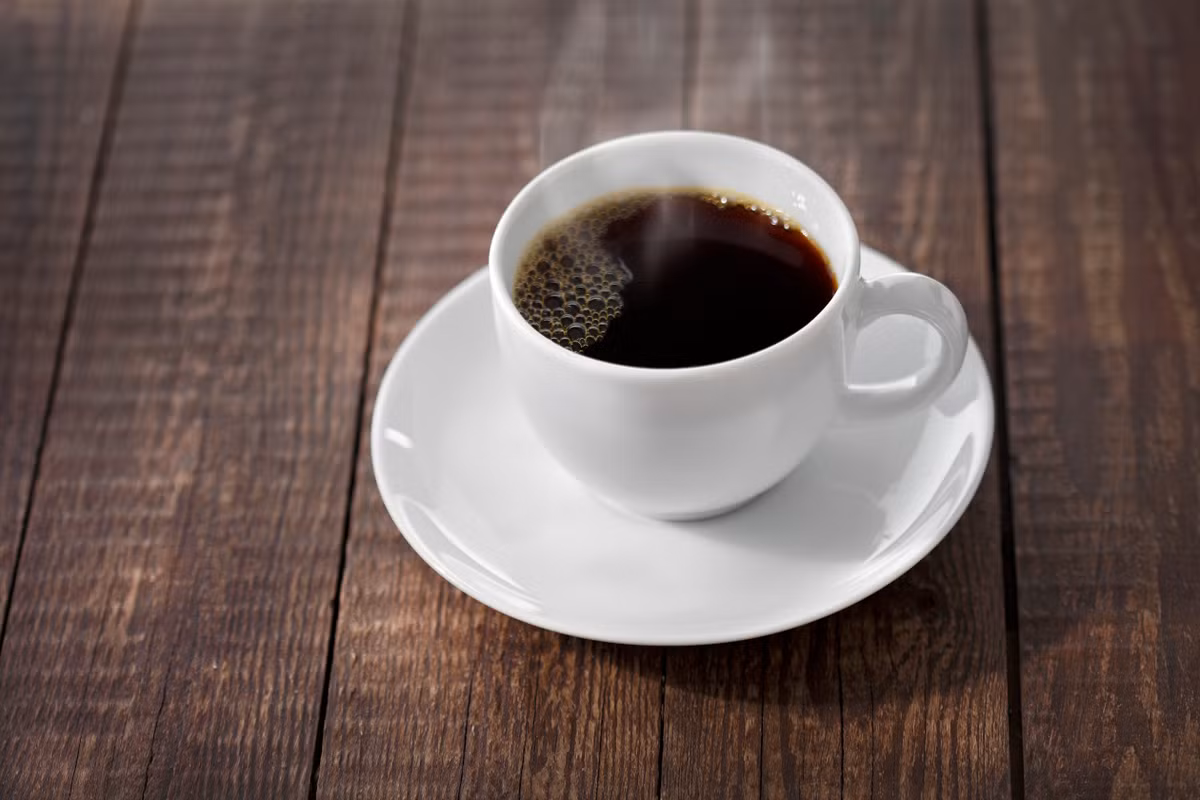 Kết hợp chế độ ăn uống lành mạnh, không uống café, đồ uống có cồn, ăn thật nhiều hoa quả, rau xanh, bổ xung nước cho da để có làn da đẹp… là việc mà nữ diễn viên thường xuyên thực hiện. Ảnh: Alo bác sĩ. 