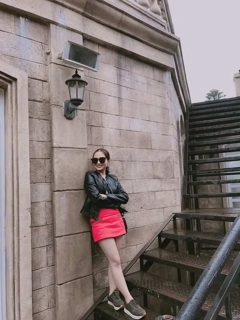 Trần Thơ chia sẻ lí do tham gia “Thử làm Hot Teen”: “Chính vì tính tình khá hòa đồng và vui vẻ nên thông qua chương tình “Thử làm Hot Teen” mình cũng muốn là cơ hội được giao lưu, gặp gỡ và kết bạn với nhiều người hơn. Người ta nói mỗi người đi qua cuộc đời bạn đều cho bạn một bài học, và mình hi vọng sẽ nhận được nhiều bài học như vậy để giúp mình ngày càng trưởng thành hơn”.