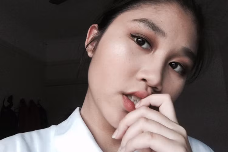 Giống mẹ, Cát An thích ca hát. Ngoài ra, con gái của Cát Tường còn biết chơi đàn guitar.