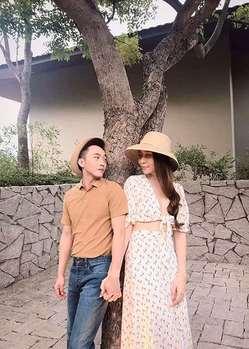 Chuyện tình của Đàm Thu Trang và Cường Đô la không quá phô trương, ồn ào chính vì vậy, cặp đôi được dư luận ủng hộ.