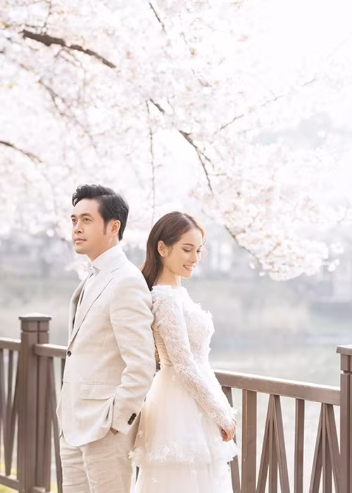Nam nhạc sĩ gặp và yêu Ngọc Duyên khi cô là một thí sinh chương trình mà anh làm giám khảo. Ảnh: FBNV