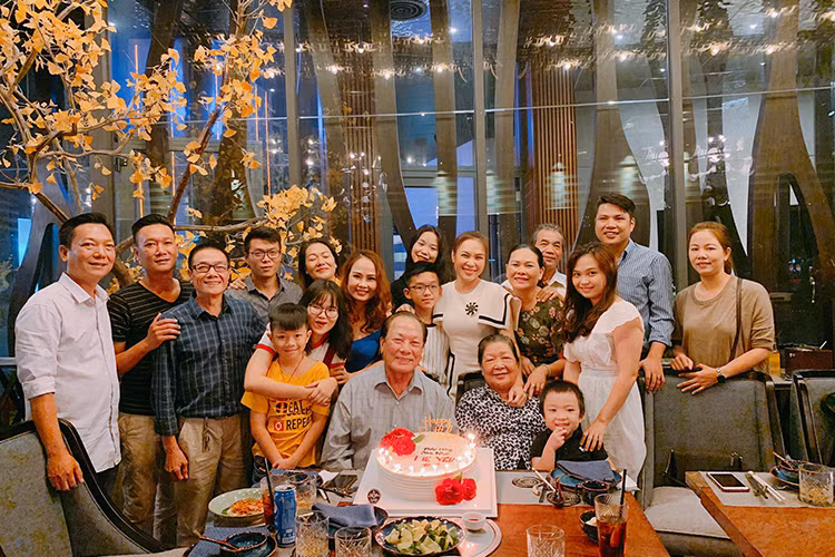 Đại gia đình Mỹ Tâm lúc nào cũng tràn ngập tiếng cười.