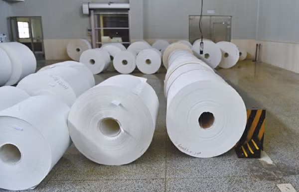 Thành phần chính của giấy in tiền Trung Quốc là cotton. Ảnh: Gizmochina