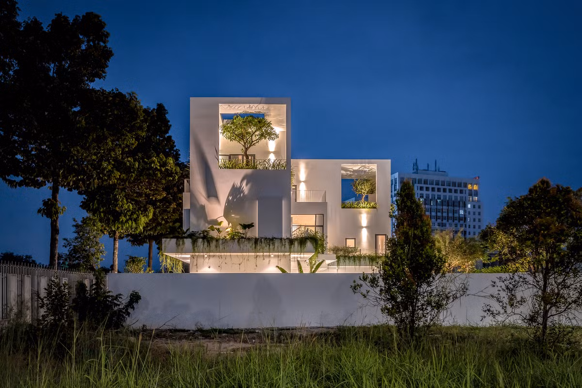 Connect Villa lung linh như một biệt thự nghỉ dưỡng vào buổi tối. Nguồn ảnh: Minq Bui