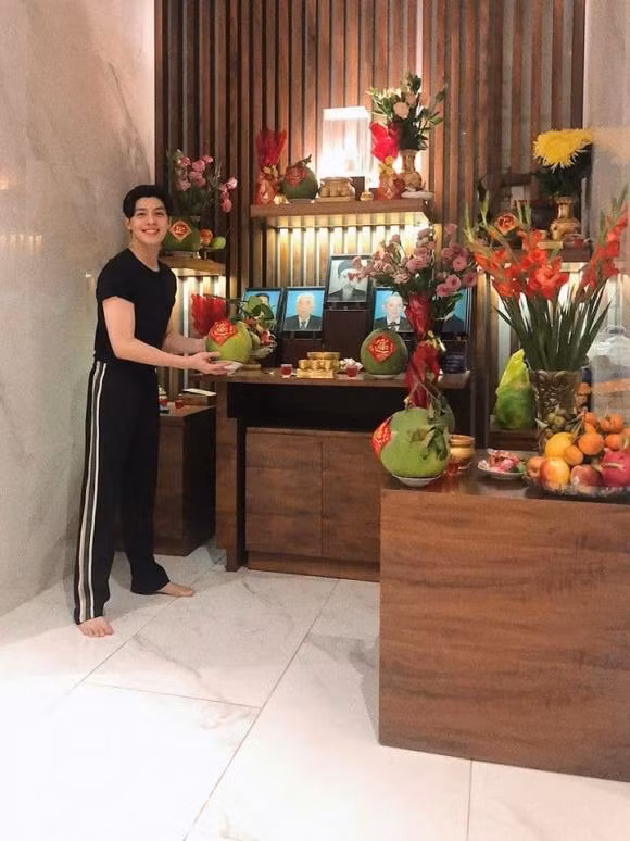 Góc thờ cúng trang nghiêm.