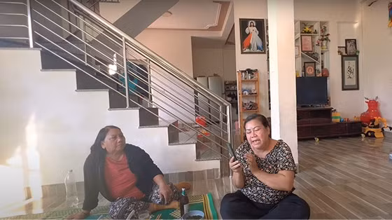 Không gian trong nhà rộng rãi với bếp, phòng khách, phòng ngủ... khá thoáng đãng. Ảnh: YouTube Thuý Nga