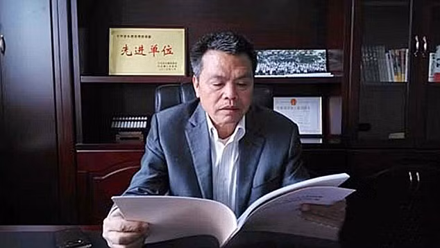 Đại gia xây biệt thự miễn phí cho “hàng xóm” là ai? Dai gia xay biet thu mien phi cho “hang xom” la ai?