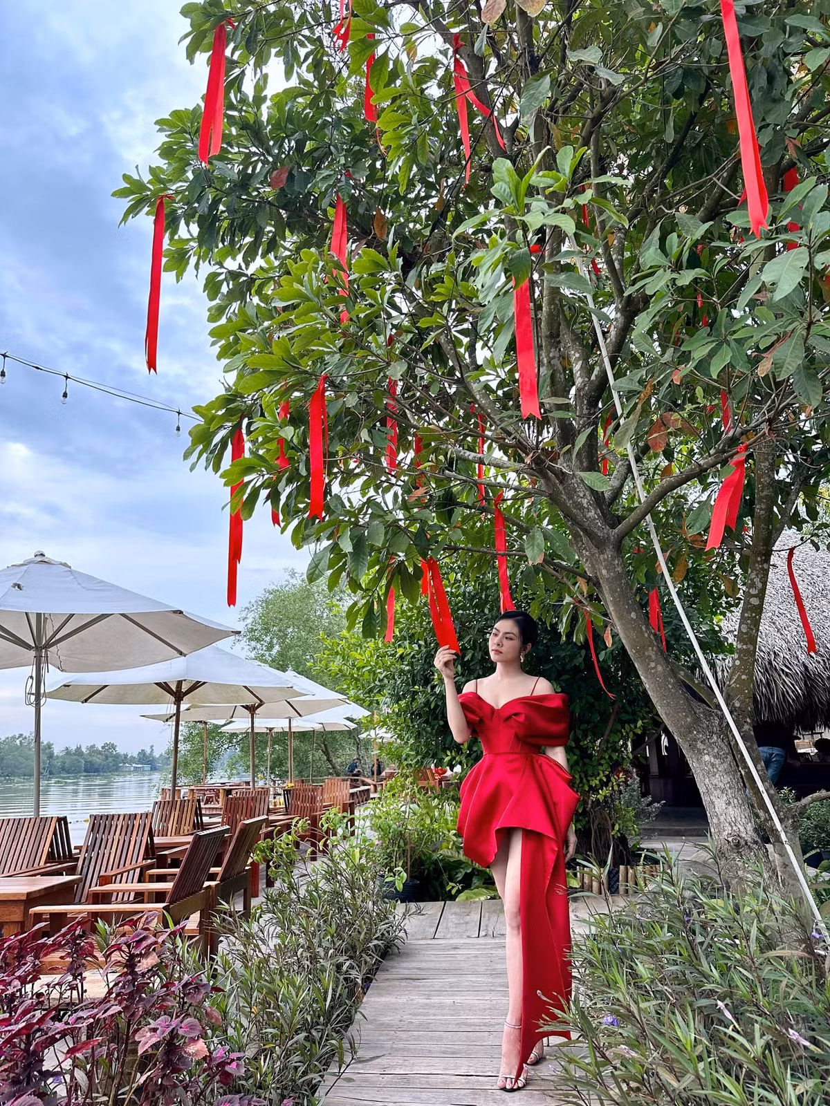 Mỗi góc trong khu sinh thái của Vân Trang đều mang đậm hơi thở mùa Xuân.